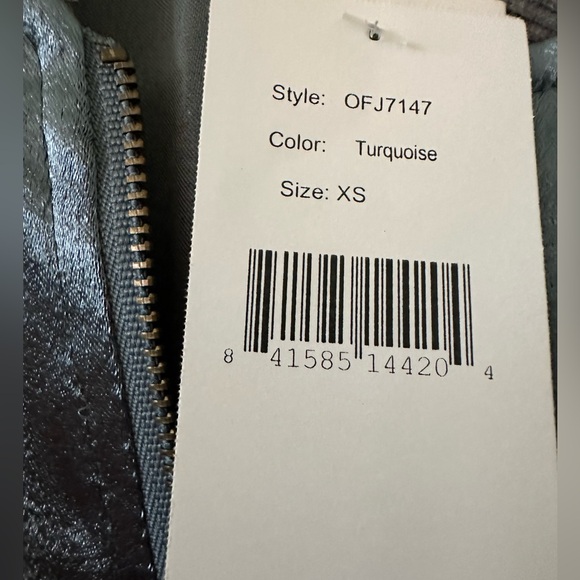 Storee Satin Shimmer Turquoise Bomber Jacket Zip Up NWT - Picture 8 of 10